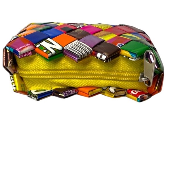 Handcrafted Recycled Juice Boxes Small Coin Purse Colorful Fun Zip Zipper Bag - Picture 8 of 16